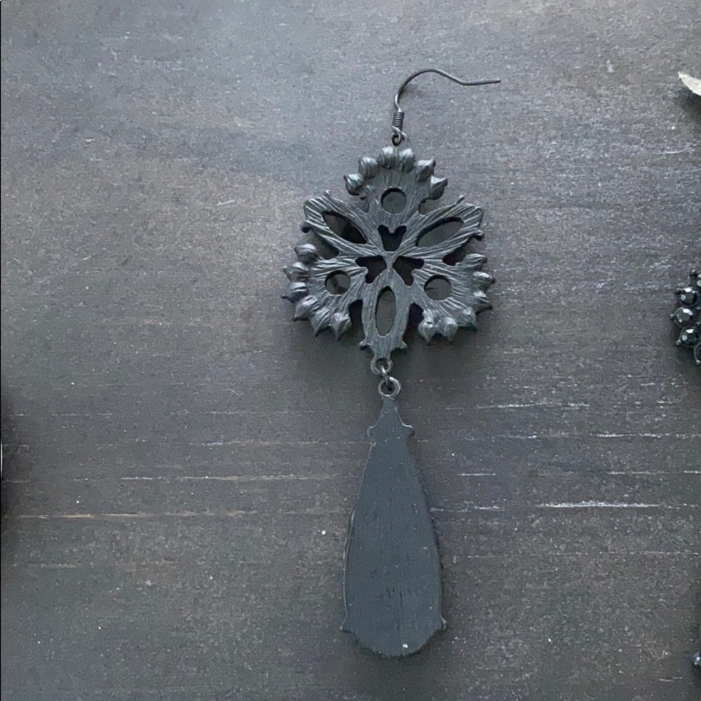 Ralph Lauren NEW Couture elegant hanging earrings - Picture 4 of 4